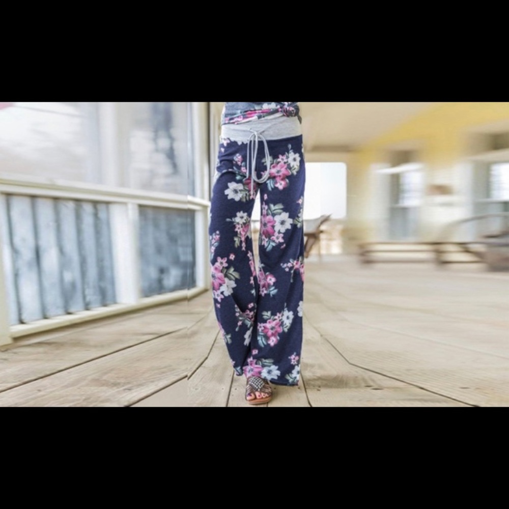Cozy loungewear flower print